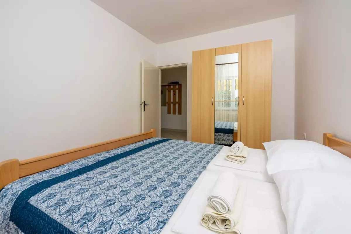 Four-Bedroom Apartment in Crikvenica II Esterno foto